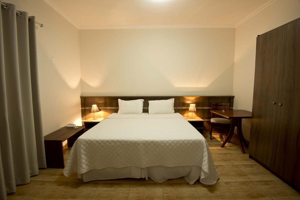 Grand Enio Hotel E Cantina فارغينيا الغرفة الصورة
