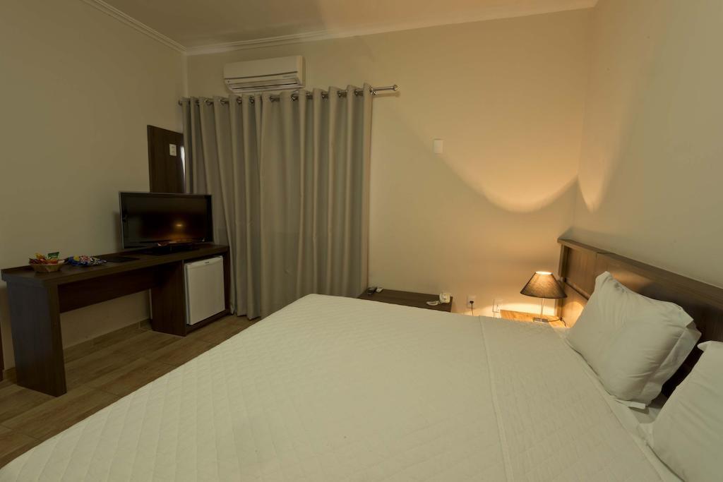 Grand Enio Hotel E Cantina فارغينيا المظهر الخارجي الصورة